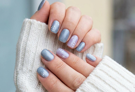 Стильный зимний маникюр 2026: актуальные тренды и свежие идеи