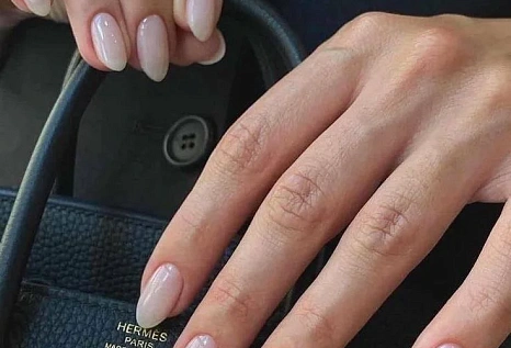 Маникюр после 40 лет: эстетика зрелой красоты