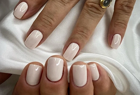 Маникюр после 50 лет: эстетика зрелости и ухоженности