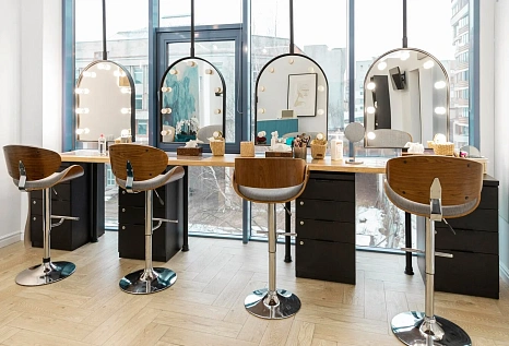 Сколько стоит открыть маникюрный салон в России в 2025 году